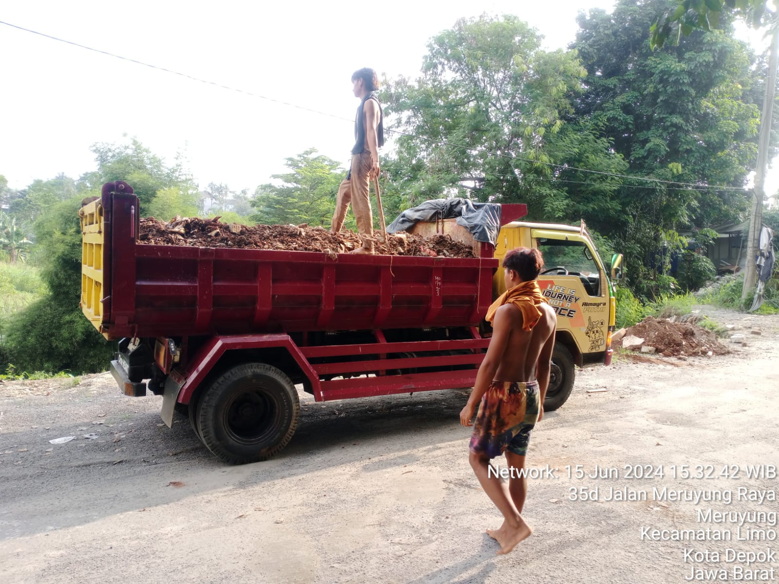 Dokumentasi Jasa Pengurugan Tanah Merah